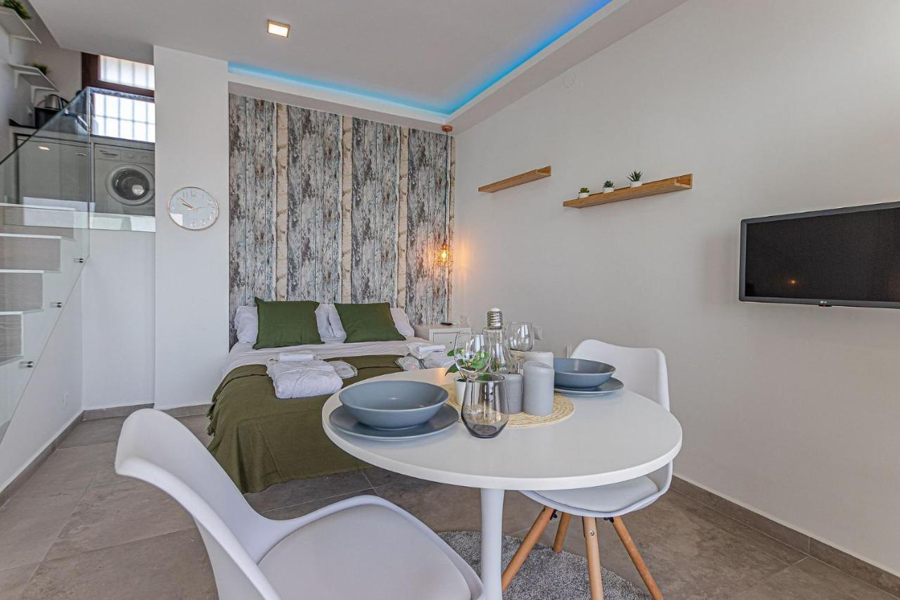 Beachfront With Spectacular Views And Swimming Pool 贝纳尔马德纳 外观 照片