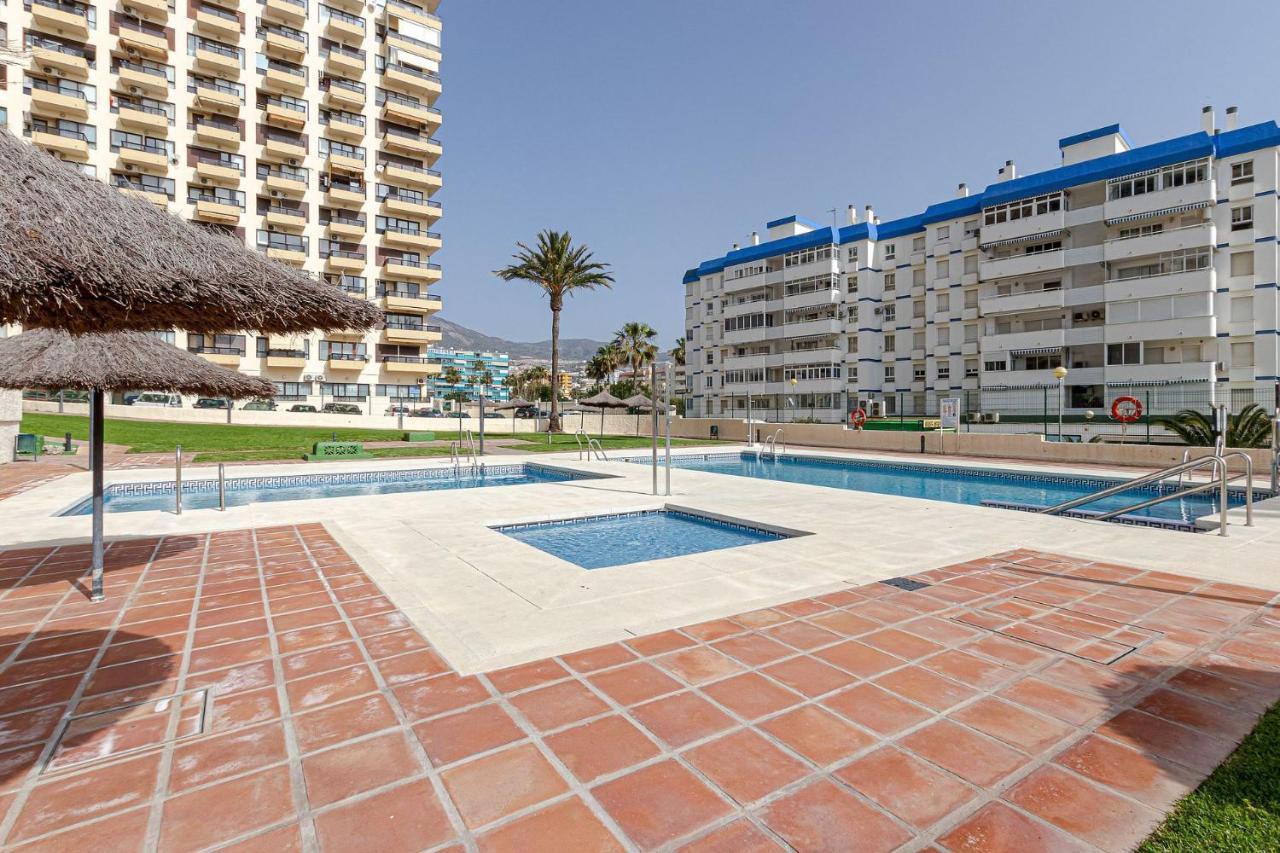 Beachfront With Spectacular Views And Swimming Pool 贝纳尔马德纳 外观 照片